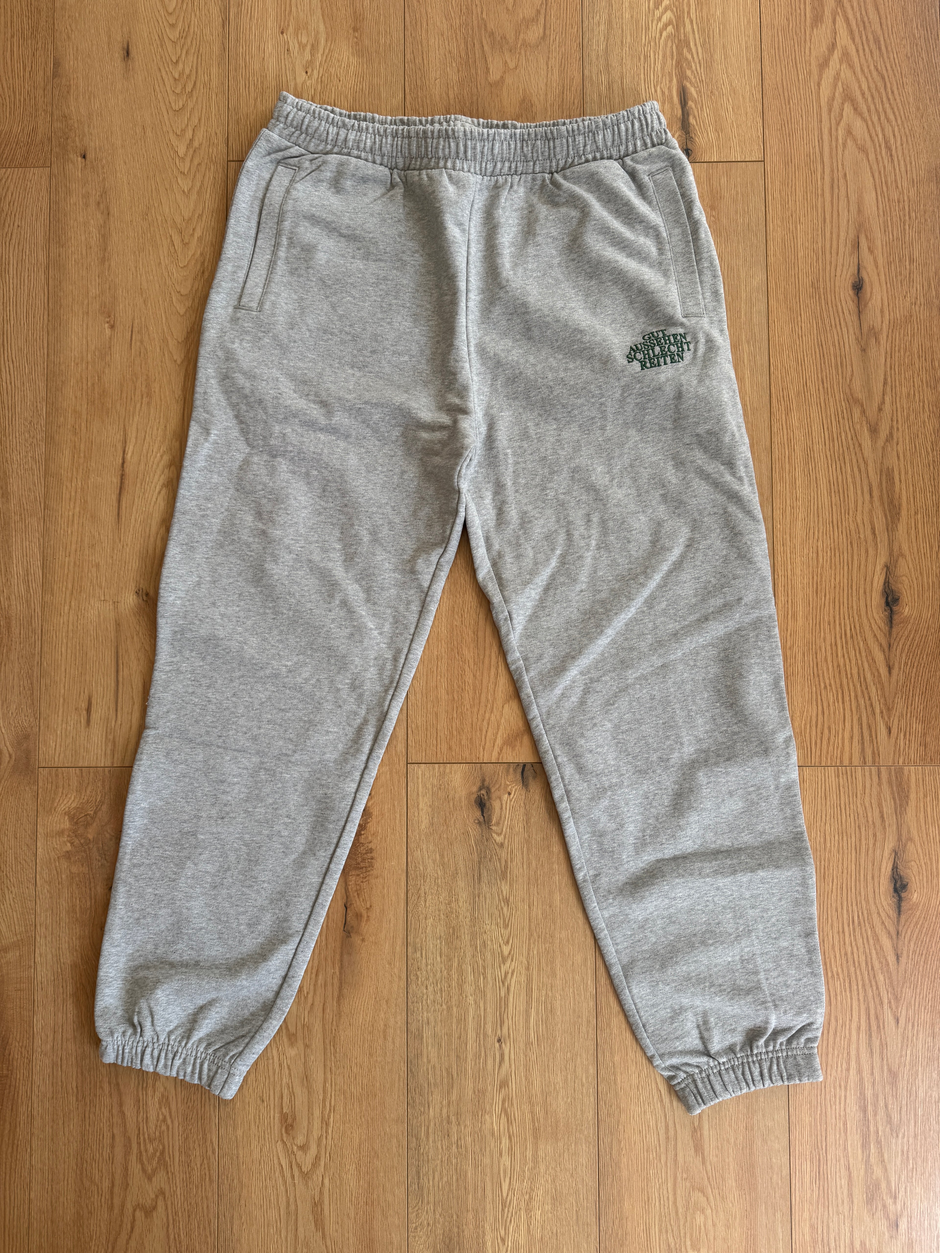 Jogger "Gut Aussehen Schlecht Reiten" Grau SAMPLE